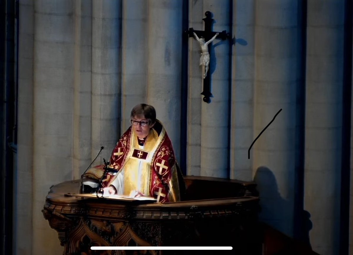 30 years! ‘Celebrating people before us and all who hung on in there.’ ‘Remaining gracious, sometimes through gritted teeth…yet we are blessed in our ministry.’ #womenpriests Cracking preach @TheakstonSally @DioceseNorwich