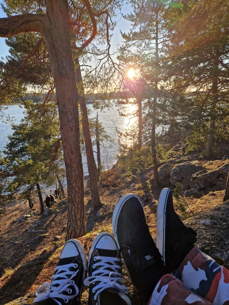 Nautitaan illasta ennen vappua 😊