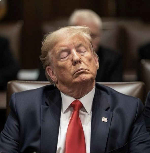 #LowEnergyTrump napping again in court. Who can blame #SleepyDon, he needs to catch up on his sleep since he has to stay up all night sending his #BogusTweets. Since #Trump loves #Putin, he really needs a Russian sounding name like #Boredass_Noddingoff.