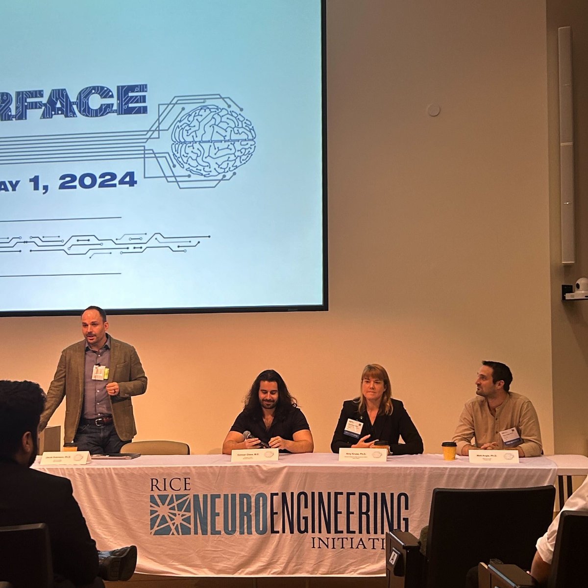 📢 Live from Interface Rice 📢 @JTRobinsonLab shares the stage with @Matt_R_Angle (@paradromics), Connor Glass, MD (@phantom_neuro) and Amy Kruse (Satori Capital) to talk about #neurotech commercialization