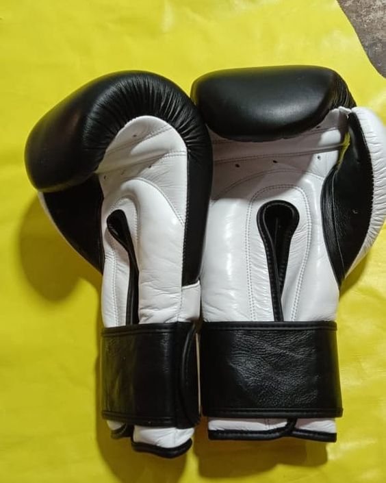 #boxinggloves #boxing #boxingtraining #boxinglife #boxinggym #boxingworkout #mma #boxingday #boxingworld #kickboxing #muaythai #fitness #boxingcoach #boxinghype #boxingnews #ufc #boxeo #boxingdrills #boxinglifestyle #boxingclub #boxinggirl #boxingfitness #gloves #boxingfans