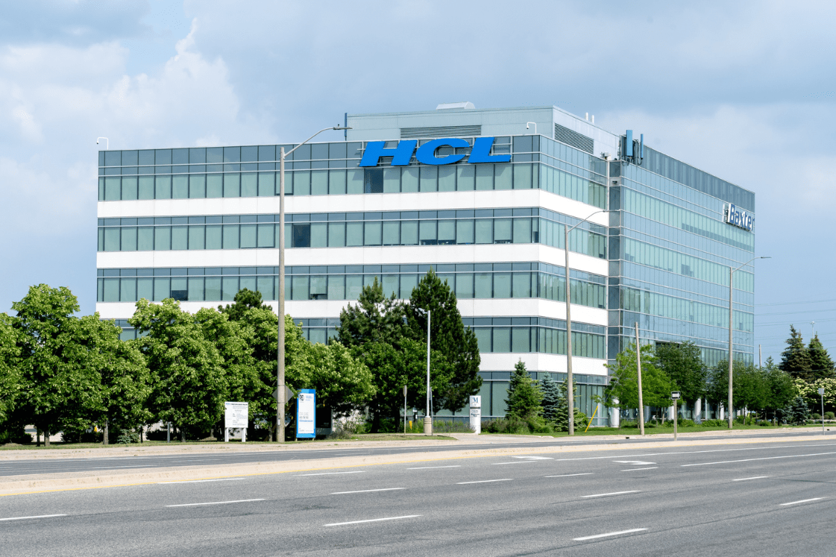 HCL Technologies’ Ambitious Initiative: 50,000 Employees to be Trained in Generative AI by Year's End

#AI #AIdrivenplatforms #artificialintelligence #CVijayakumar #cloudmigration #competitiveedge #Cybersecurity #datamanagement #digitallandscape

multiplatform.ai/hcl-technologi…