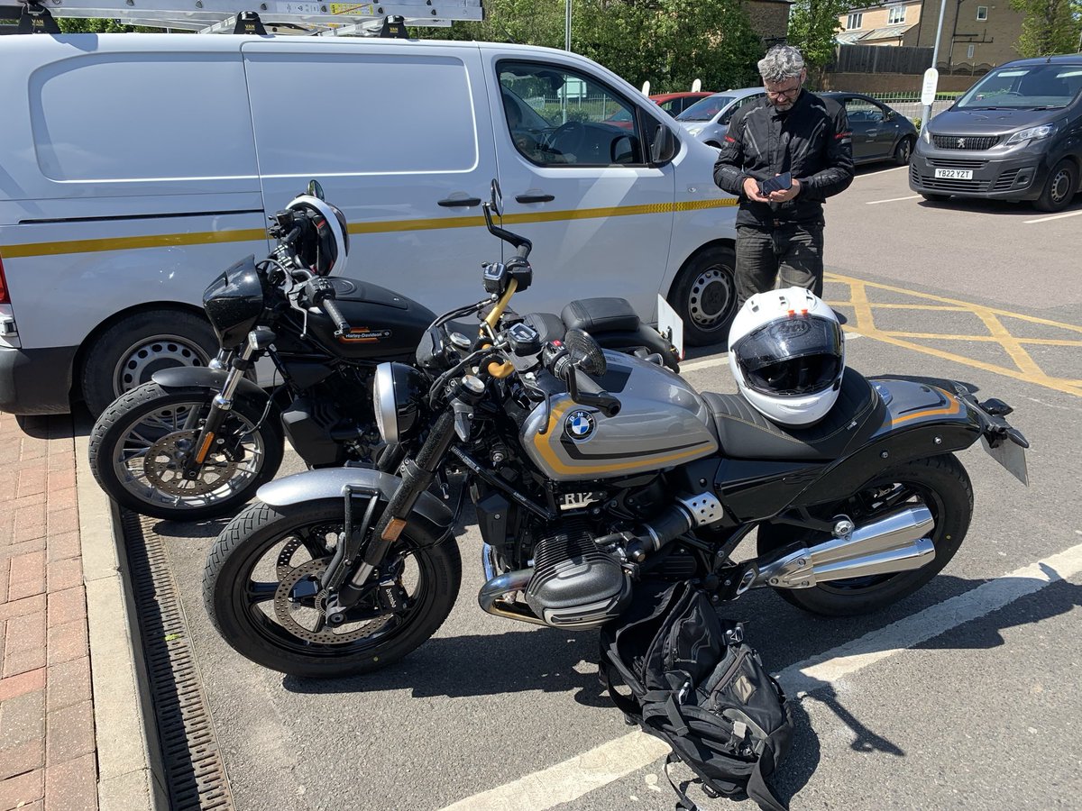 Today I’ve mostly been riding these, ⁦@BMWMotorradUK⁩ R 12 and ⁦@harleydavidson⁩ Nightster S for ⁦@MCNnews⁩