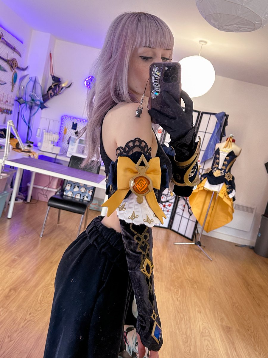 AnaelicCosplay tweet picture