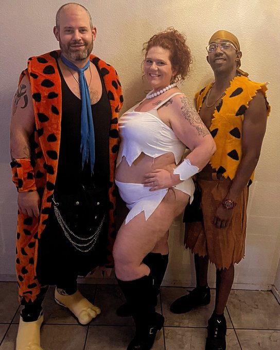 I&rsquo;m setting up shoots for May. Looking for tested talent for Group scenes &amp; 3 sum shoots with @MistahJay99<a href="/tag/newprofilepic"class="tags"><span>#newprofilepic</span></a>