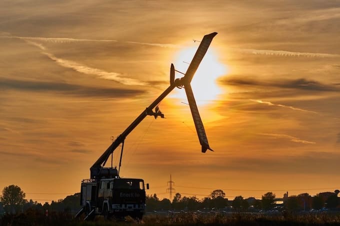 Una cometa gigante podría servir para cargar el coche eléctrico en el futuro
infoelectrico.com/index.php/tecn…
#vehiculoelectrico #cocheelectrico #micocheelectrico #somoselectricos #cocheselectricos #electricos #mesadelvehiculoelectrico #movilidadsostenible