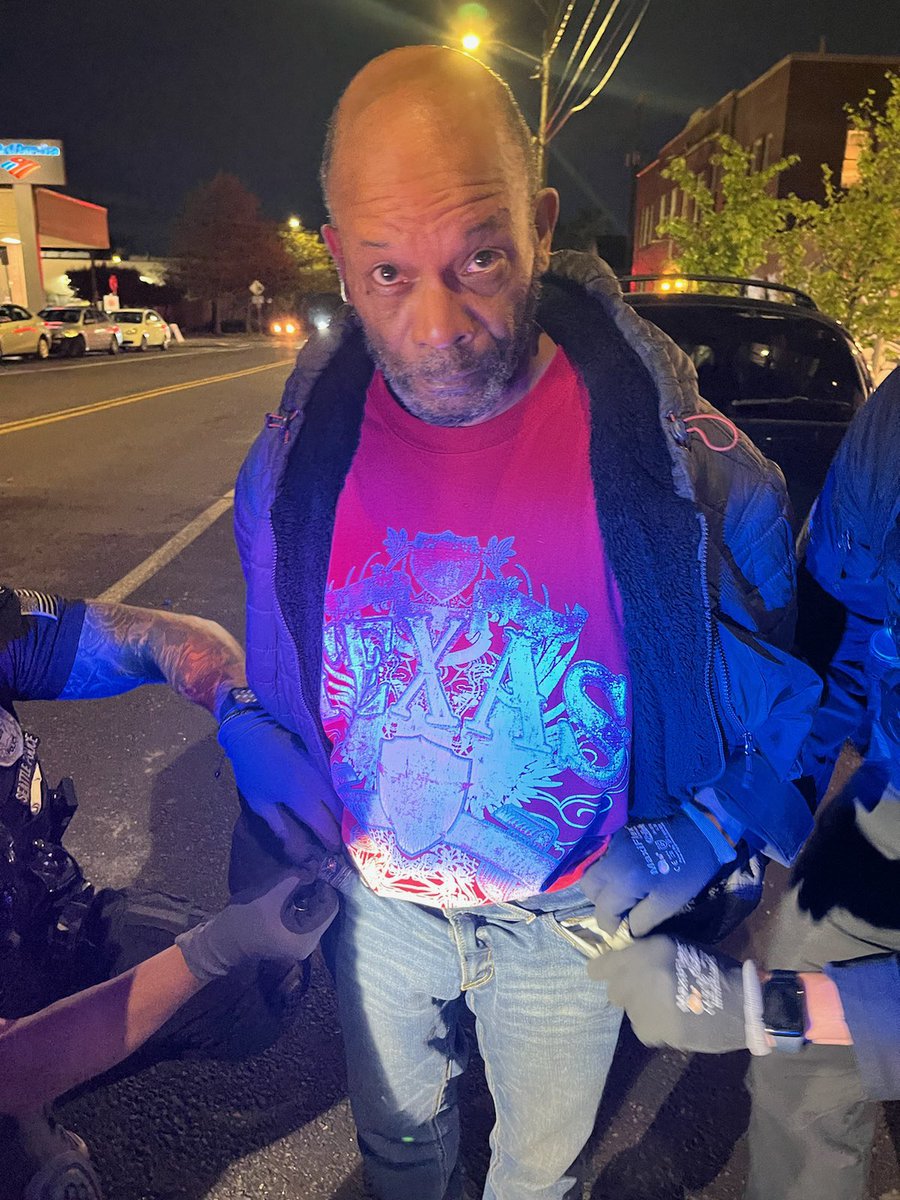 Captured! Monroe Prison escapee Patrick Clay was apprehended in the Beacon Hill neighborhood in Seattle by officers on the WA Dept. Of Corrections NW Community Response Unit, Seattle PD Community Response Group and the US Marshals Service. Facing new charges of escape/autotheft.