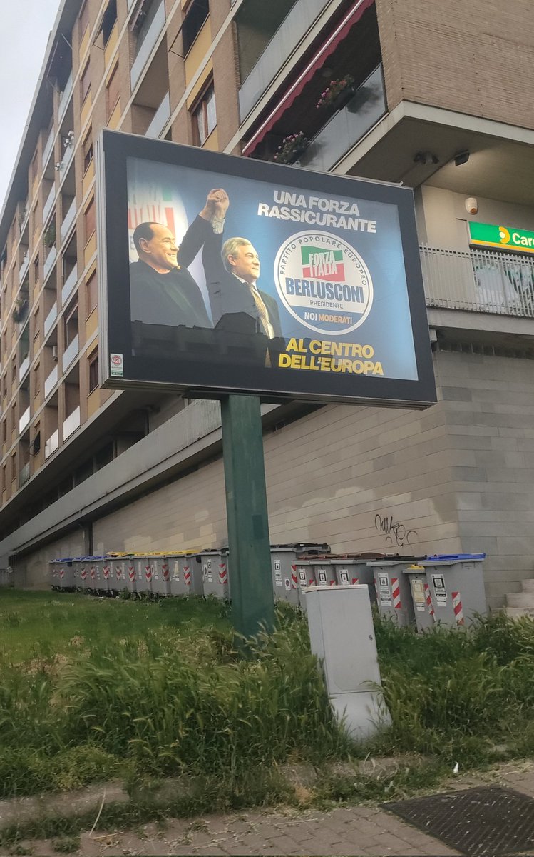 #ForzaItalia ha avuto il coraggio di dire che c'è qualcuno che usa alcune #candidature come #bandierine, riferito alla ai #verdisinistra in merito alla quella della #Salis. Ma almeno la Salis è viva! #Vergogna!