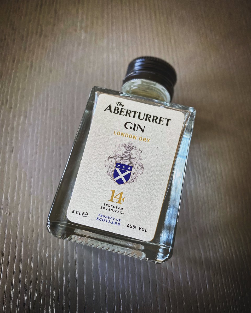 Gin ginery, gin ginery, gin, gin, geree! Something new cometh from The Glenturret in the form of their new Aberturret Gin. Made with 14 botanicals and enhanced by Glenturret’s new make spirit. Enough for a sip and a G&T. I’m going in! #Gin #Ginlaxing #GinOClock