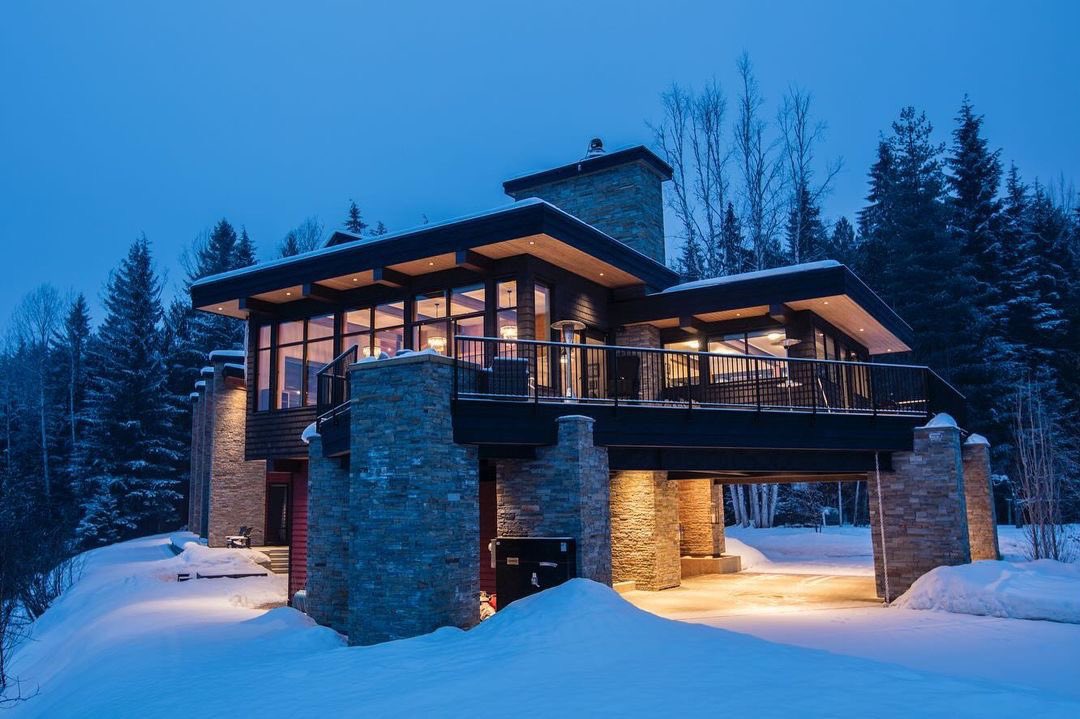 World Ski Awards (@worldskiawards) on Twitter photo • <a href="/worldskiawards/">World Ski Awards</a> Canada’s Best Ski Chalet 2023
Five Peaks Chalet
#worldskiawards #winner #canada • <a href="/worldskiawards/">World Ski Awards</a> Canada’s Best Ski Chalet 2023
Five Peaks Chalet
#worldskiawards #winner #canada