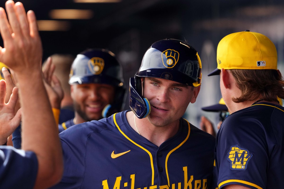 mlbtraderumors's tweet photo. Brewers Expected To Promote Tyler Black https://t.co/8bsxsEDthP https://t.co/oHmTmPHy4y