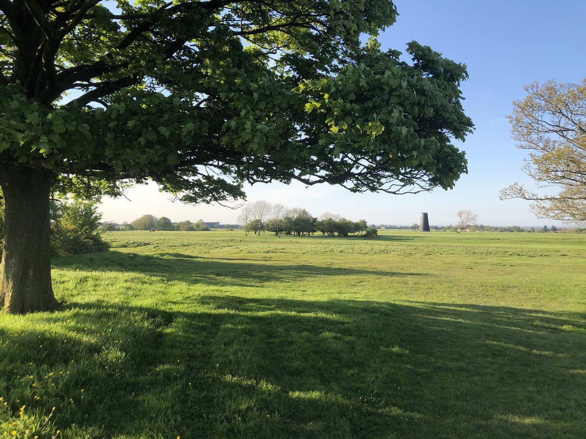 ☀️ Welcome to a sunny and dry Beverley Westwood ☀️ 

If you look closely you might just see Theo, our Assistant Professional, coaching the juniors in the Elite Programme ⛳️☀️👏🏻

#juniorgolf
#growingthegame