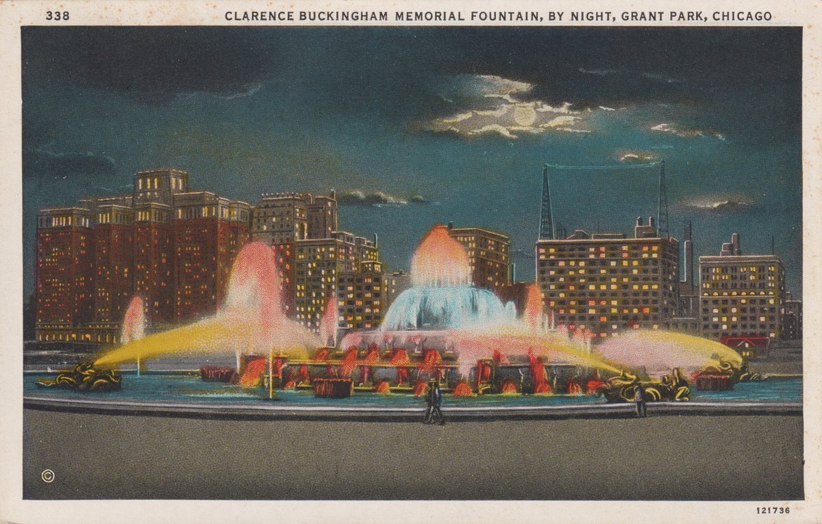 CLARENCE BUCKINGHAM MEMORIAL FOUNTAIN, BY NIGHT, GRANT PARK, CHICAGO