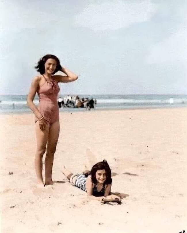 Margot and Anne Frank (colorized) at Zandvoort beach, Netherlands, 1938.

They lived a normal life, not knowing what awful disaster is coming. 

 #annefrank