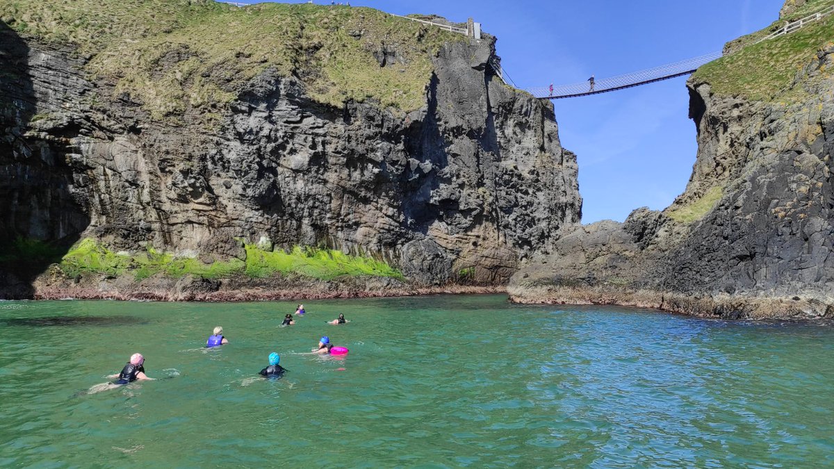 First swim at #carrickarede this year on our Sea Safari 🌊 
We provide personal buoyancy for all swimmers & recommend wetsuits for anyone unaccustomed to #coldwaterswimming
#openwaterswimming #wildswimming @VisitCauseway @DiscoverNI @TourismIreland