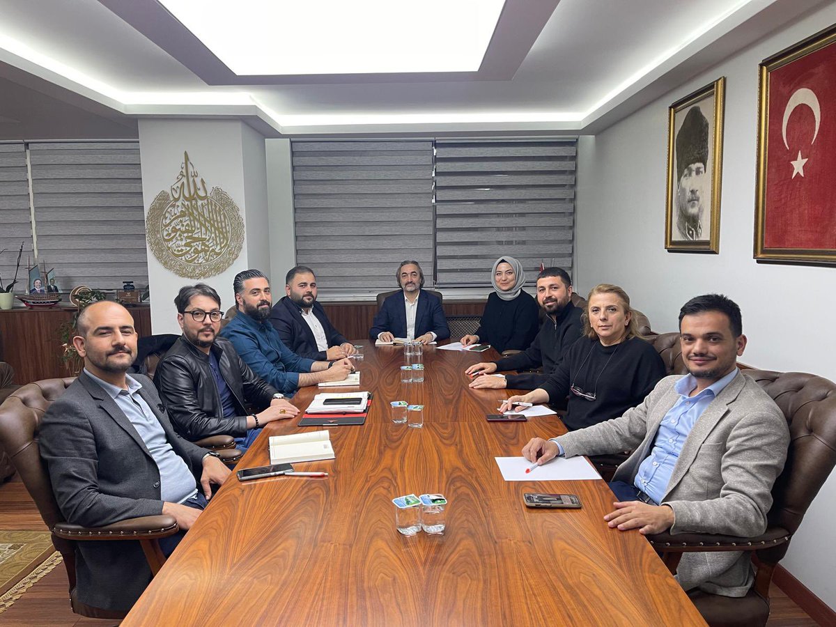 İlçe Başkanımız Süleyman Yiğitoğlu başkanlığında Yürütme Kurulu Toplantımızı gerçekleştirdik. 
#DurmakYokYolaDevam