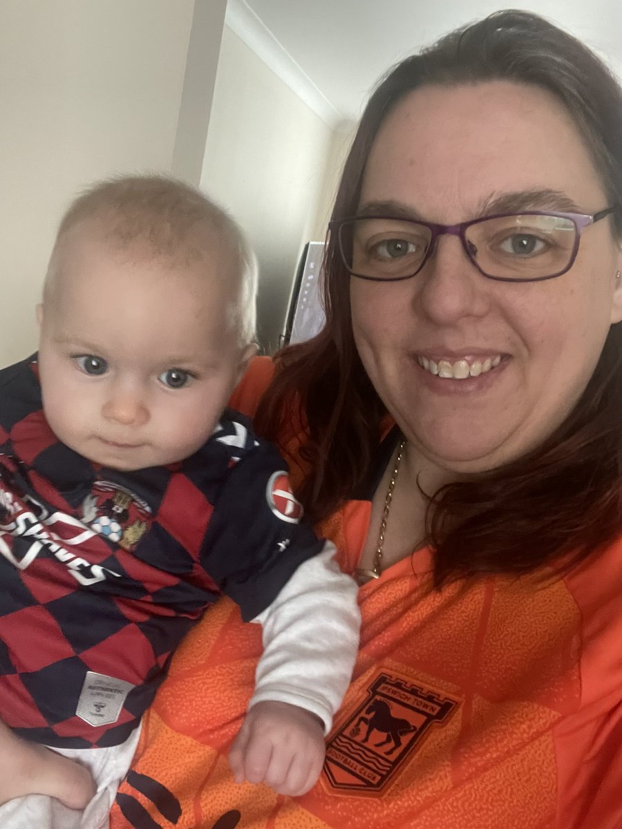 sam_langers's tweet photo. @IpswichTown watching tonight’s game with a husband who supports Coventry!! Please do me a favour and shut him up and win!!!!! 😂😂😂 https://t.co/xhlokOXOhM