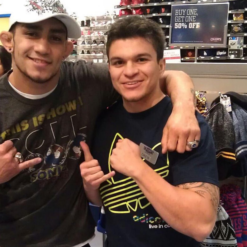 Back in 2009, 19 years old, with @tonyfergusonxt. Two guys from Oxnard. I grew up on the south side. It’s crazy when I look back at pics and think where the journey has taken me.
-
#stocks #stockmarket #stock #stockoptions #stocktrading #stocktips #stocktrader #daytrader