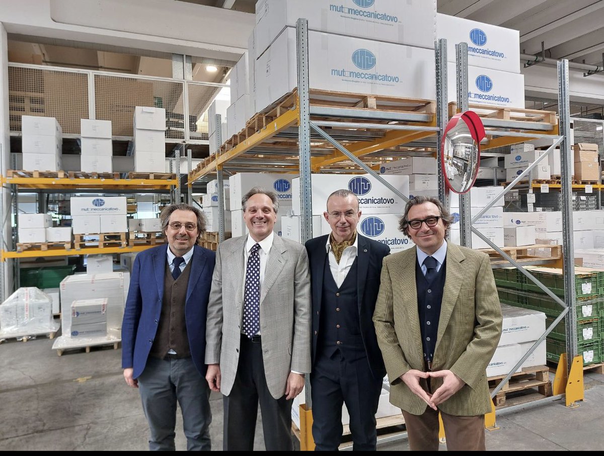 Istantanee di Mech In Italy.

A #Vicenza con l’eccellenza.

Ci sono gli agenti del cambiamento e i protagonisti del rinnovamento.

Oggi e sempre con loro.

#MutMeccanicaTovo

mutmeccanica.com/home.php?p=1