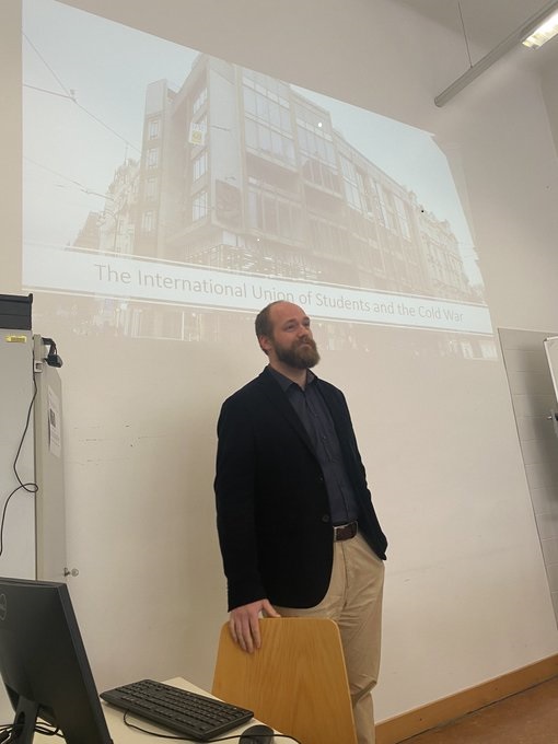 Yesterday @MikulasPesta (Charles University Prague/RECET) presented his project on the International Union of Students and Student Internationalism in the Cold War. It was a fascinating talk! Thanks to him and to everyone who took part in the discussion @recetvienna