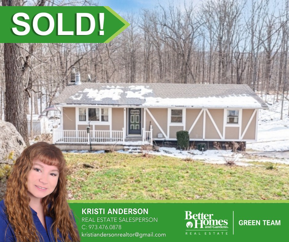 ✨SOLD✨
📍 4 Canal Rd Vernon Twp., NJ 07462
🏡 Listed by: Kristi Anderson
💲💲 Sold for: $460,000 
Learn more: tinyurl.com/29dn6kho
Congratulations to all!! ✨🥳🎉
#bhgregreenteam #expectbetter #soldlisting #recentlysold #soldproperty #sold #kristiwillgetyoumoving