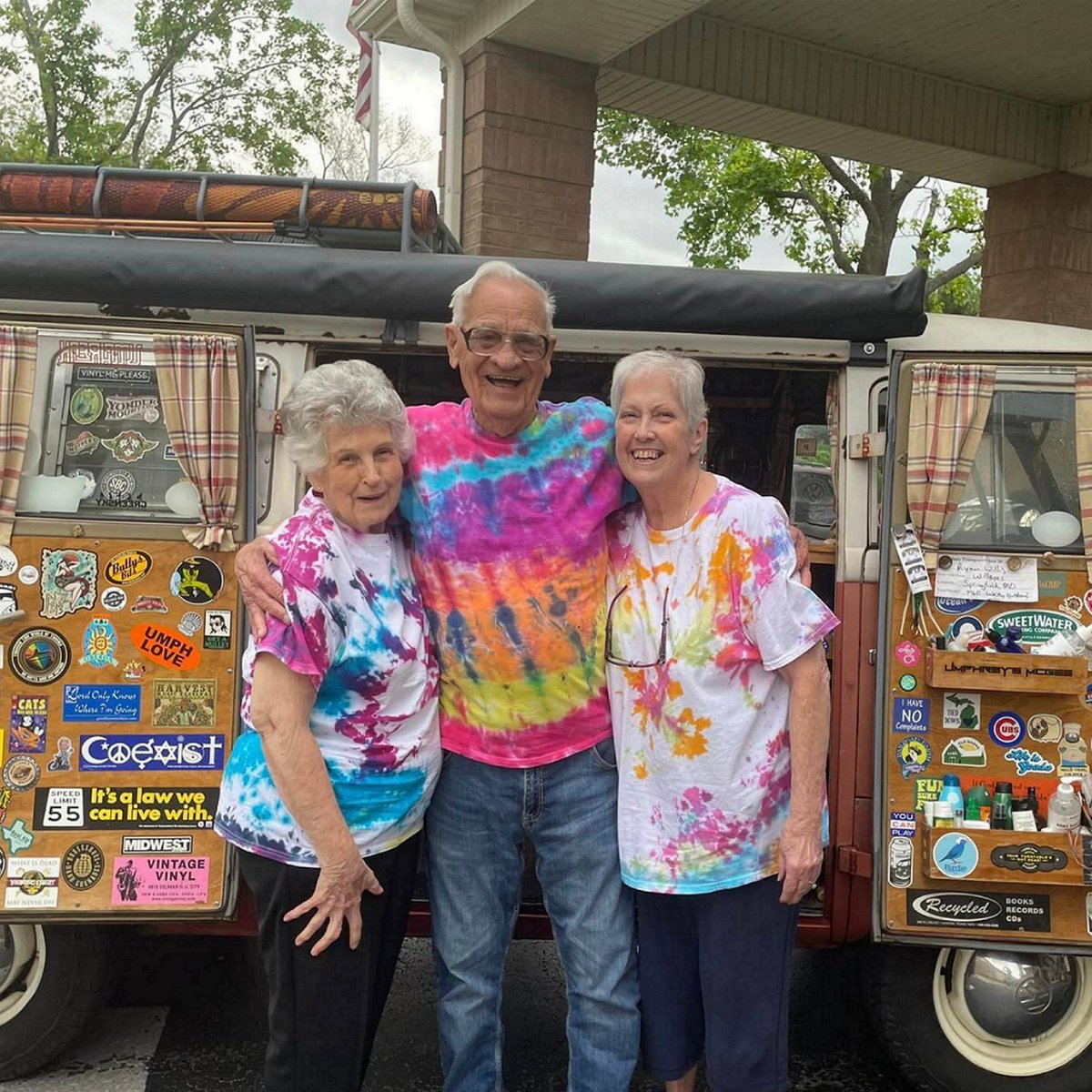 The Waterford at Ironbridge recently hosted a “far out” hippie party with a decked out VW bus and bug, a vegetarian menu, and “hearts full of peace, love and happiness!”

#FlowerPower #GroovySeniors #SonidaSeniorLiving #SeniorLiving #SonidaJoyfulNotes #FindYourJoyHere