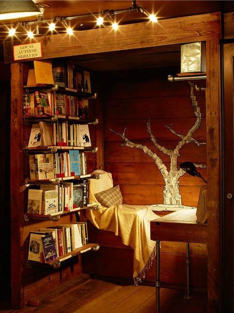 This is my kind of book nook! 

#books #readingtime #morebooks #readingaddict #library #booknook