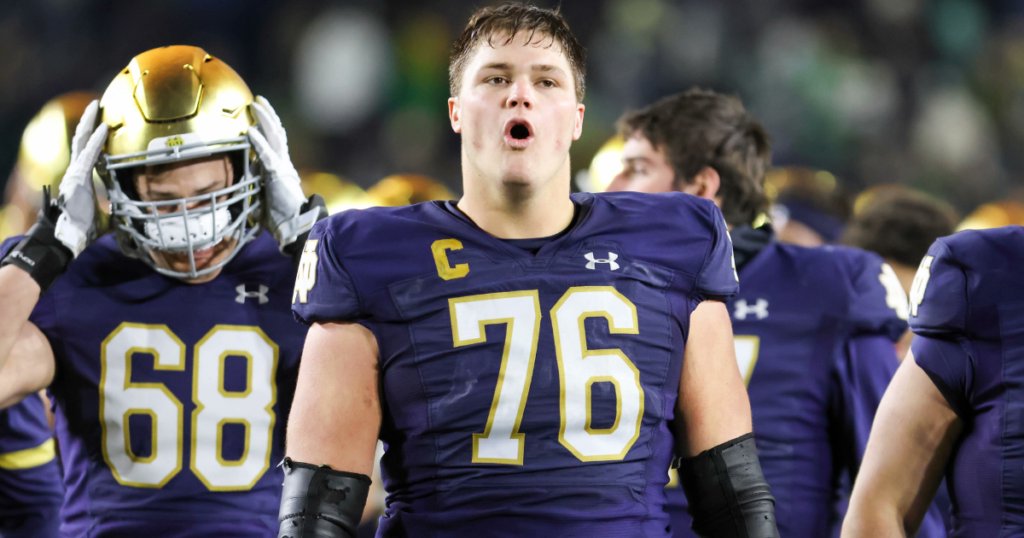 Thursday's draft officially closed the book on Joe Alt's Notre Dame career. It's worth taking a look back and appreciating just how good of a career it was.

It's also worth remembering what his absence might mean to the '24 team.

My column, via @BGInews: on3.com/teams/notre-da…