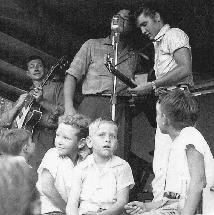 Today in 1955, #Elvis performed at the #Louisiana Hayride, from the Gladewater, #Texas, High School. More on this day at dailyelvis.com⚡️ #elvispresley #graceland #elvisaaronpresley #elvishistory #elvisforever #elvispresleyfans #presley #elvisfans #elvisfan