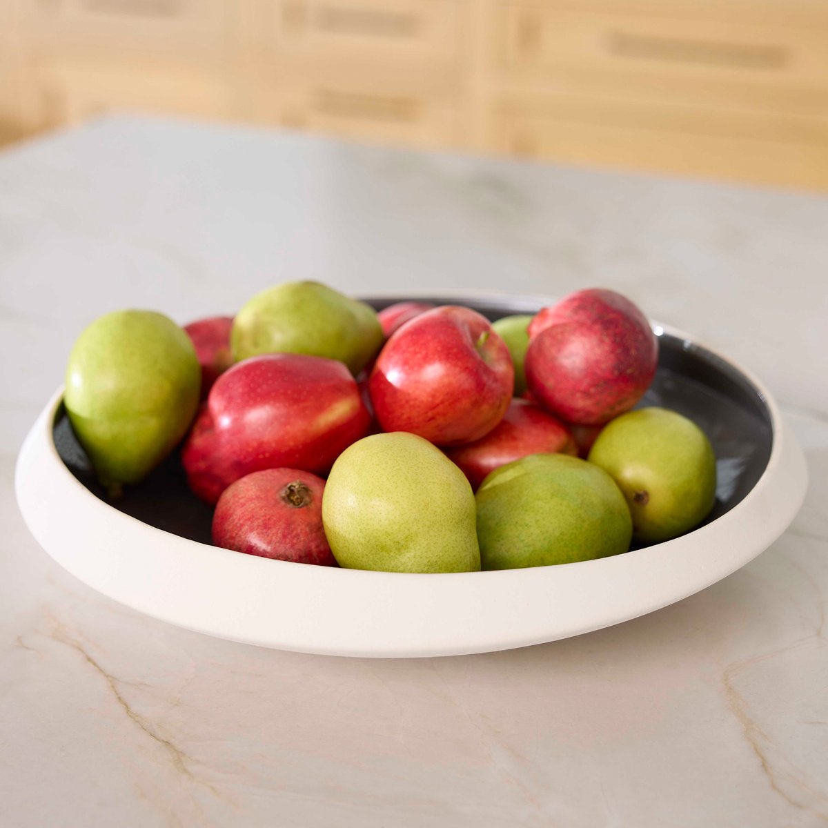 CyanDesignHome's tweet image. A pop of color for your table!🎨 The Tricolore Collection is perfect for creating a vividly chromatic display or showcasing individually.✨ 

#cyandesign #cyanspring24 #designoutloud #decorativebowls #boldcolors #summerdecor #decorinspo