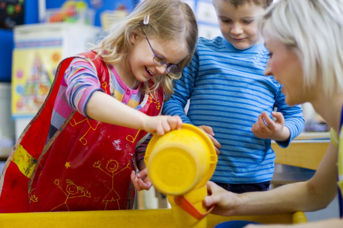 Ark of Learning is equipped with state-of-the-art facilities, age-appropriate learning materials, and secure play areas. Visit us today in Phoenix! 

#PreKindergarten 
 prekindergartenphoenix.com