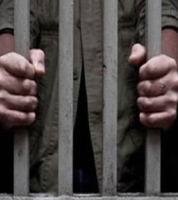 Prisión preventiva a militar que violó adolescente haitiana en Higüey  

eldia.com.do/prision-preven…

 #Adolescente #haitiana #Higuey #militar #prisiónpreventiva #violación
