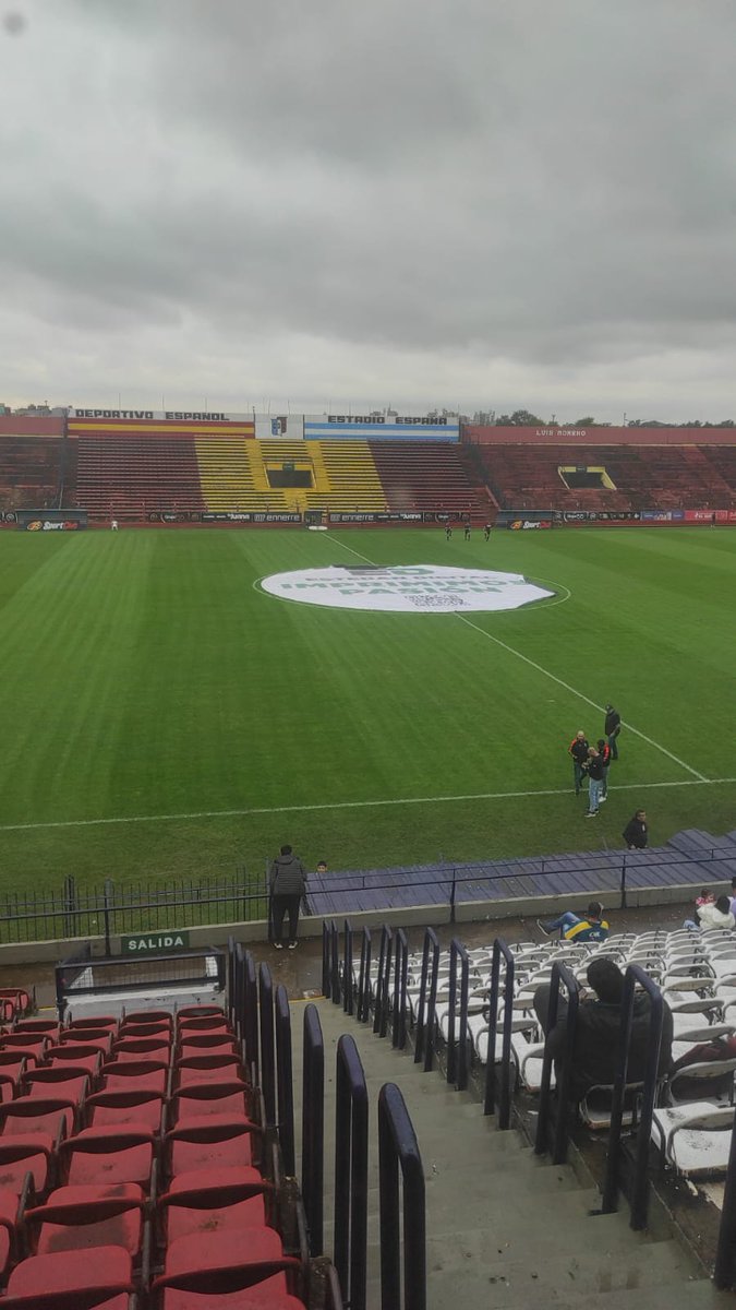 Ya nos encontramos en el Nueva España para vivir el encuentro entre @CDEspanol vs @PilarFutbolC, por la fecha 15 del Apertura de la B Metropolitana.

#PasiónDeportiva