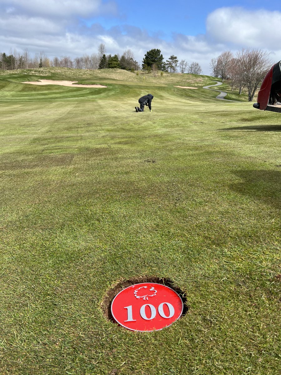 New fairway markers are tight