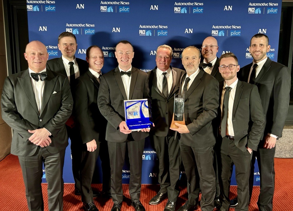 MagnaInt's tweet photo. RELEASE: Magna Wins 2024 Automotive News PACE Award, Receives PACEpilot Recognitions

Read full release: https://t.co/jqHVa10HPg  #MagnaAwards #AutomotiveNews #PACEAward #PACEpilot #AutoIndustry #AutomotiveExcellence https://t.co/p0hSKSvmoG