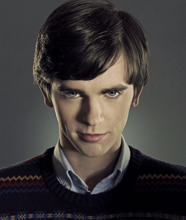 #BATESMOTEL 

#NORMANBATES 
#BINGEWATCHING