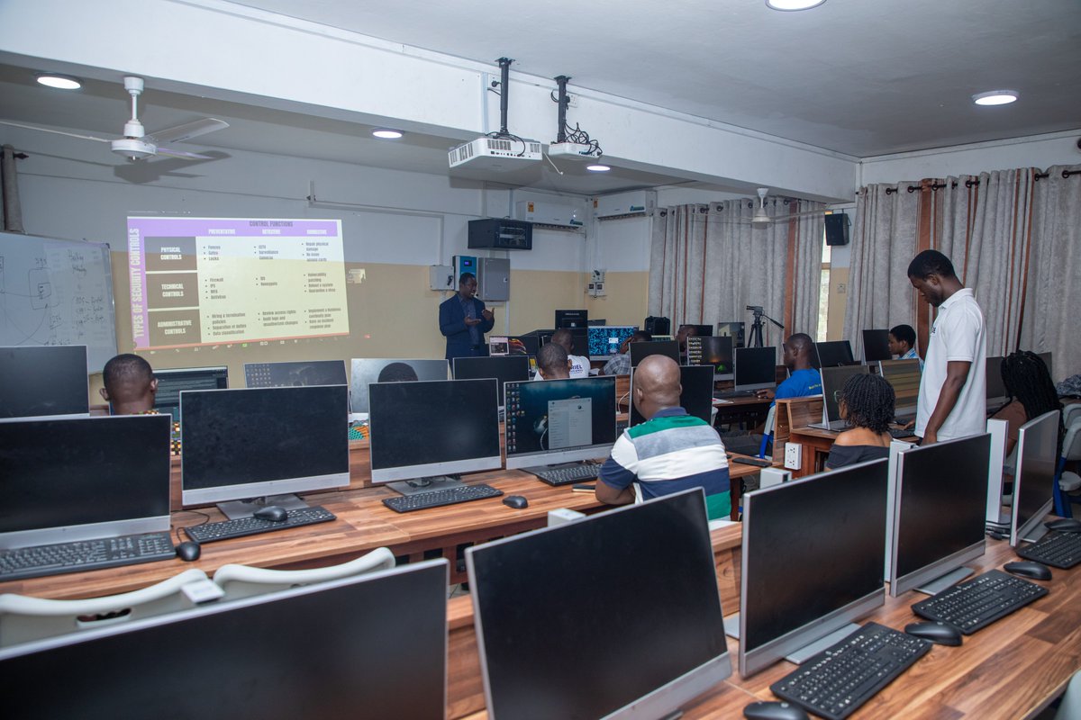 ✅Generral Notice✅
The Department of Computer Science, KNUST commences a four-day intensive hands-on Cyber Security and Data Analytics Seminar.