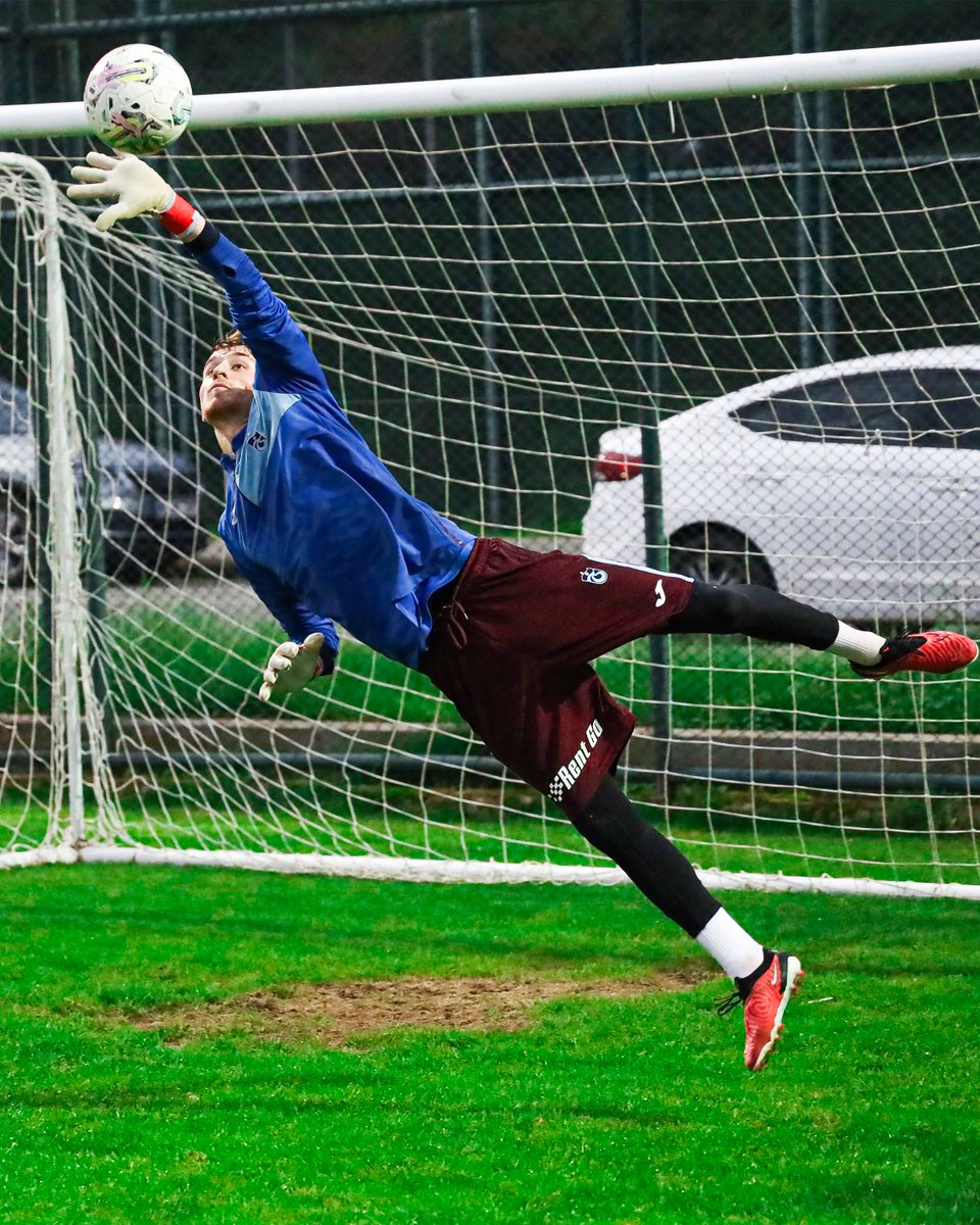 U14, U15 ve U17 yaş grubu takımlarımız, çalışmalarını bugün Özkan Sümer Futbol Akademisi Tesisleri’nde yaptığı antrenmanla sürdürdü.