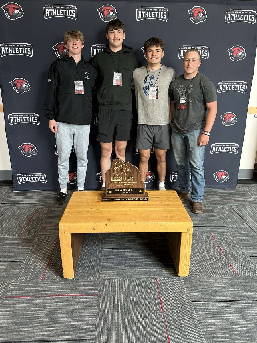 Thank you for the Junior Day ⁦@UMWFootball⁩!! Awesome checking it all out! ⁦<a href="/Coach_Martello/">Riley Martello</a>⁩