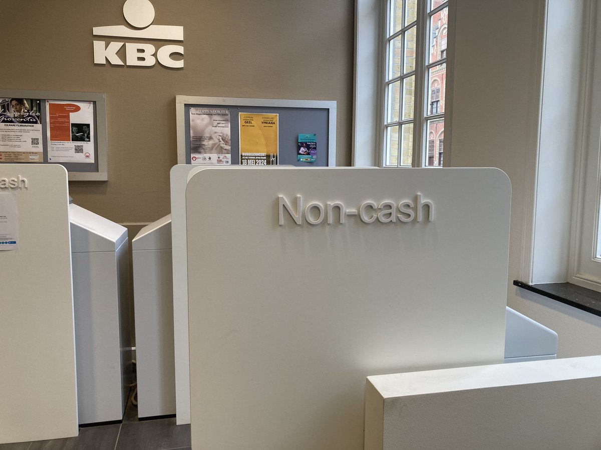 TalePixie's tweet image. Voor de zusters.