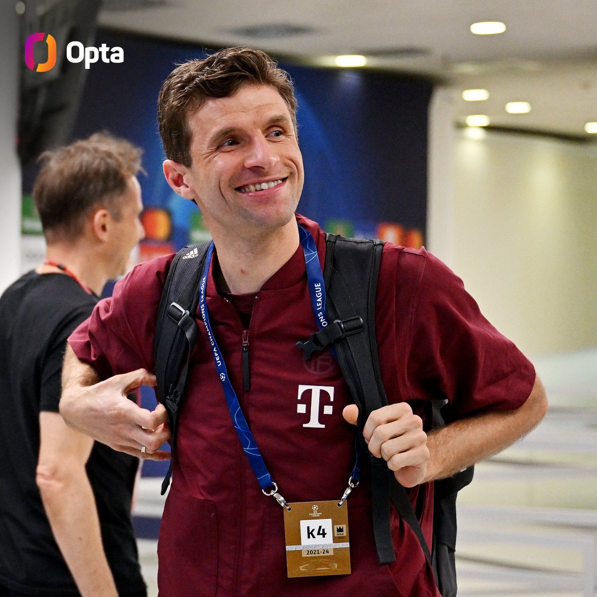 150 – Thomas Müller bestreitet sein 150. Champions-League-Spiel für den @FCBayern – er ist erst der dritte Spieler, der diese Marke für einen Verein erreicht nach Xavi (151 für Barcelona) und Iker Casillas (150 für Real Madrid). Treue. #FCBRMA @esmuellert_