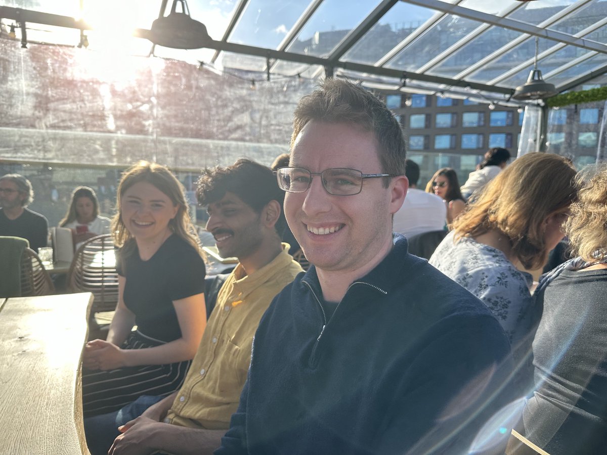 Mass Specs installed and now beer on the roof terrace!! The official opening of the ⁦@WiebkeArlt⁩ and ⁦@CarlJenkinson20⁩ Labs ⁦@MRC_LMS⁩ 😀😀😀😀😀😀😀😀👍