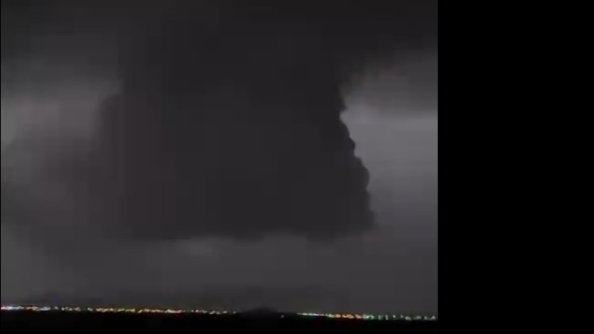 supercell_4948's tweet photo. 🌪️🌪️🌪️🌪️🌪️🌪️ https://t.co/FOOZneCUet