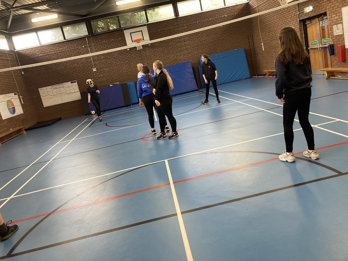 S3 volleyball club working on communication today @PitlochrySchool @PitlochryParent @ASHighlandPerth