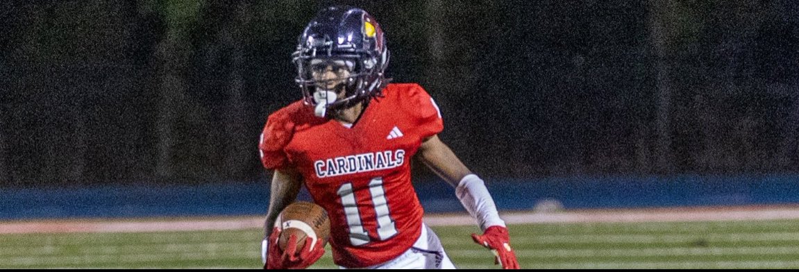 @EsaiasCaves is a 2️⃣0️⃣2️⃣5️⃣ prospect that is flying under the radar. Kid is a big play waiting to happen. He’s a 3 sport athlete. He can get the ball to the endzone in multiple ways. Fast shifty and explosive. 🏫@CorvianFootball 📚3.6 GPA 🏈WR/ATH 🏀Combo Guard 🏃🏾‍♂️ Long Jumper