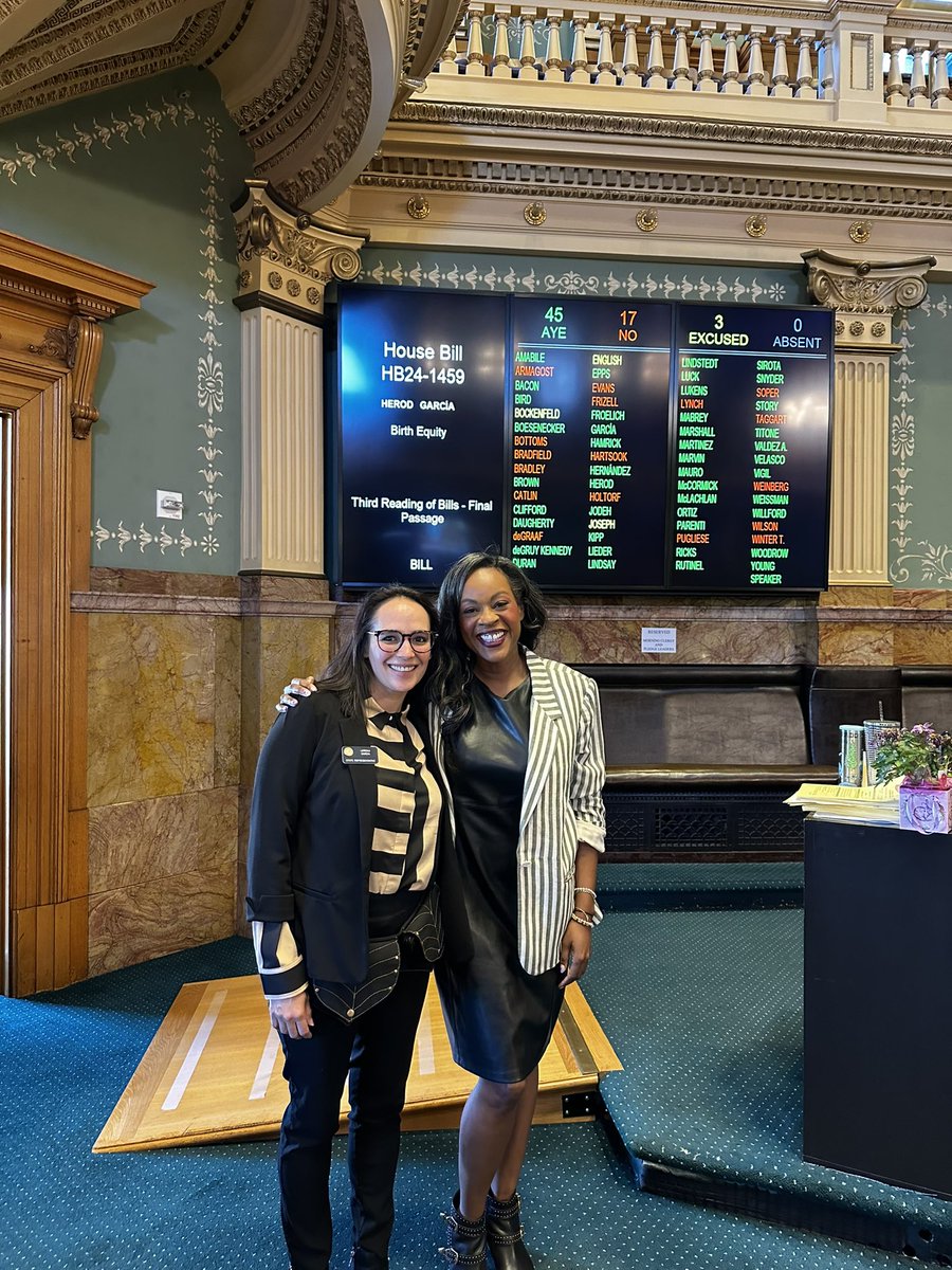 Hot off the presses! HB24-1459 just passed the House today💥💥💥 Next up: SENATE. Shout-out to @RepLorenaGarcia and Rep @leslieherod for their leadership and raising their voices loud for birth equity💛🐘