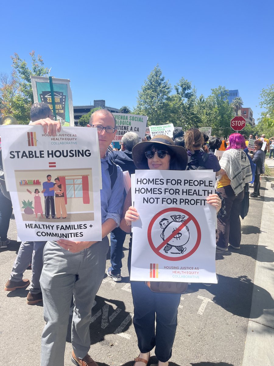 Yesterday, more than 500 tenants, organizers + advocates marched in Sacramento demanding real solutions and investments to address California's housing and homelessness crisis! 1/