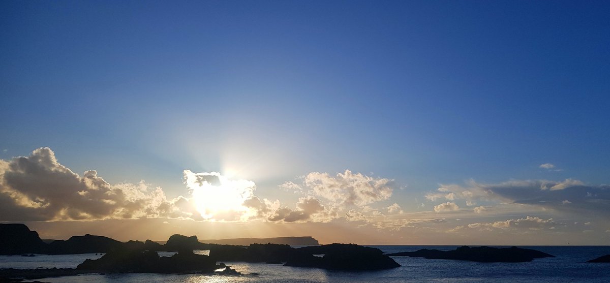 Beautiful Ballintoy #bluesky #clouds @barrabest #scenery #walk @ScenesOfUlster #walk #tour @WeatherAisling #sea #landscape @WeatherCee #photography @angie_weather #discover @ThePhotoHour #outdoors @DiscoverNI #explore @GoToIreland #home #adventure #nikon