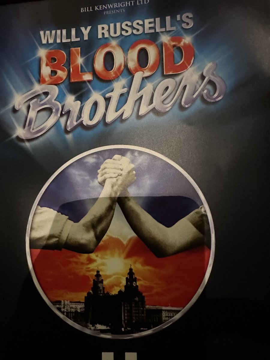 . #bloodbrothers Press night ⁦@brumhippodrome⁩. Review tomorrow