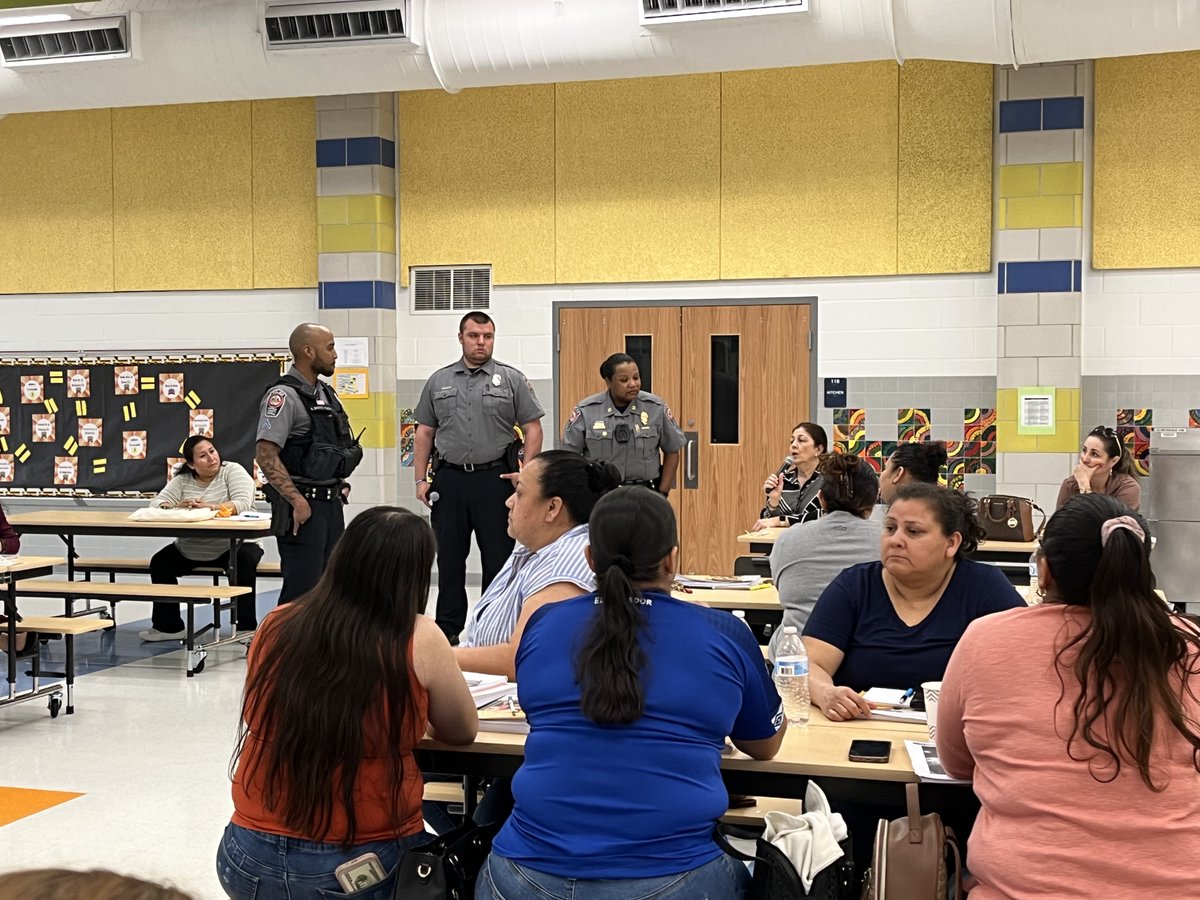 Exciting update from last week's Parent Project Class at Hybla Valley Elementary School! 🌟 Special thanks to the SROs from West Potomac High School and Sandburg Middle School for sharing valuable insights on school safety. Looking forward to more collaborations! #ParentProject